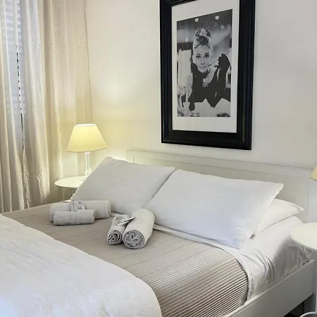 Bb Essenze Club Alojamento de Acomodação e Pequeno-almoço 3*