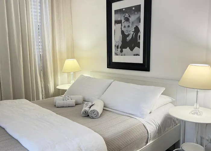 Bb Essenze Club Bed & Breakfast 3*